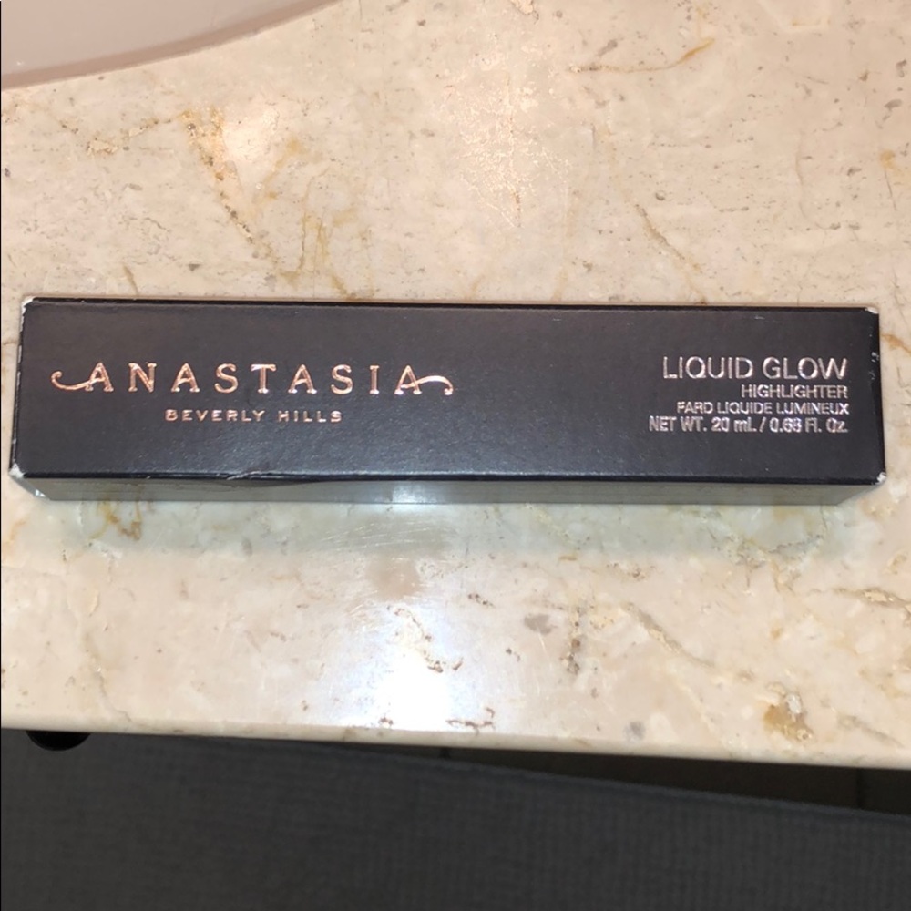 Anastasia Liquid glow highlighter 🆕